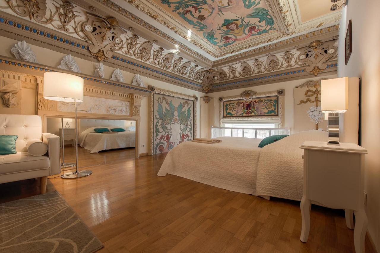 Apartment Exceptionnel !!! Venez Sejourner Dans Les 3 D'un Authentique Ancien Palace De La 
